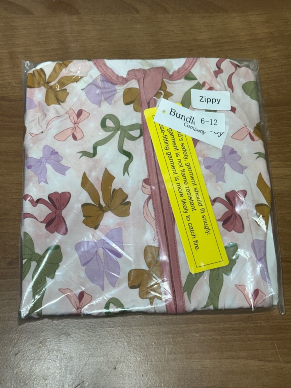 Bundle of Joy Co Bow Dazzled 6-12 month Convertible Zippy NWT Bows Bamboo Girl
